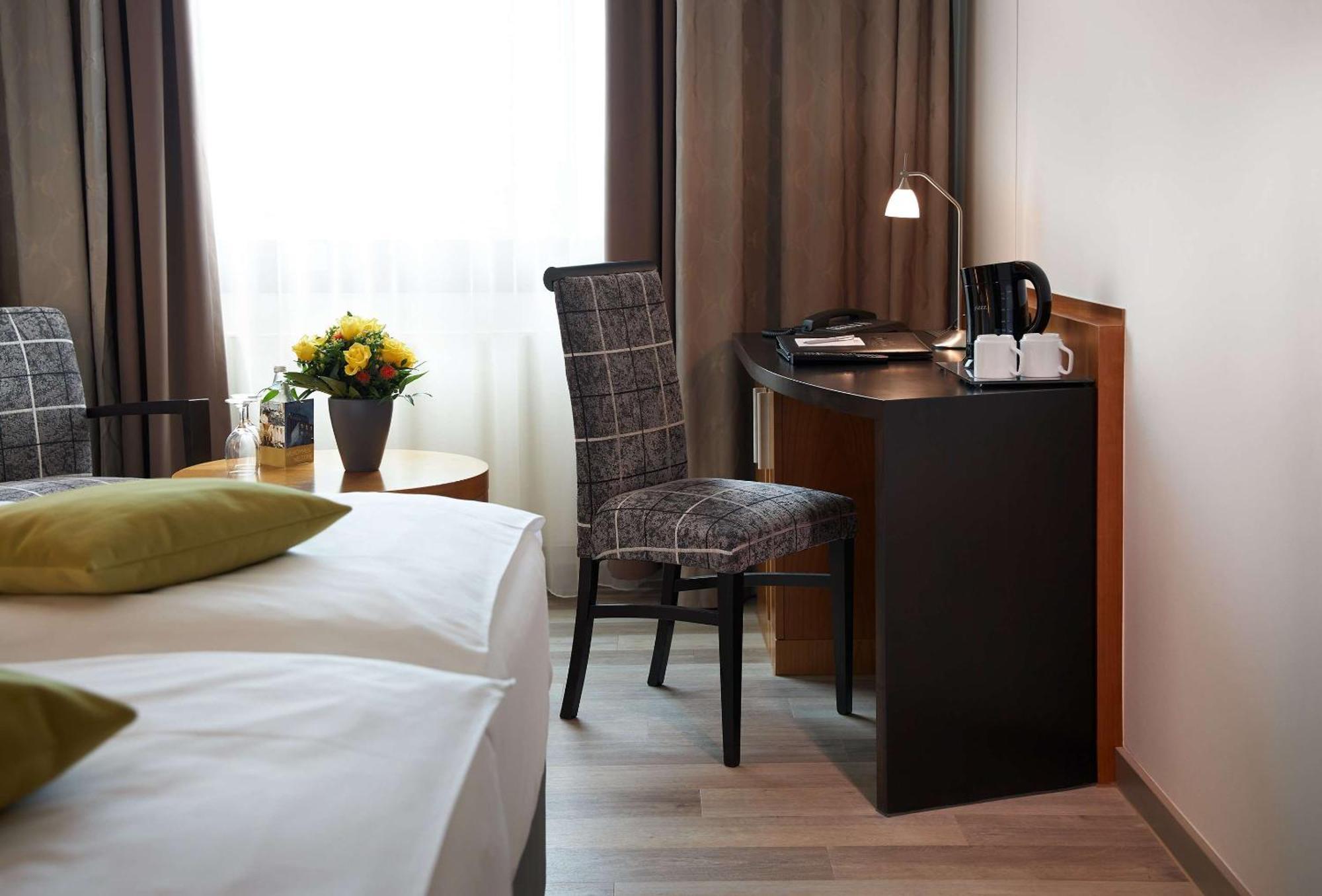 Best Western Plus Arosa Hotel Paderborn Bagian luar foto