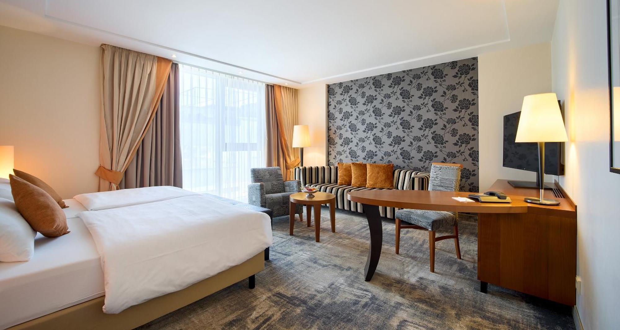 Best Western Plus Arosa Hotel Paderborn Bagian luar foto